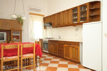 Apartments and rooms with parking space Božava, Dugi otok - 8100