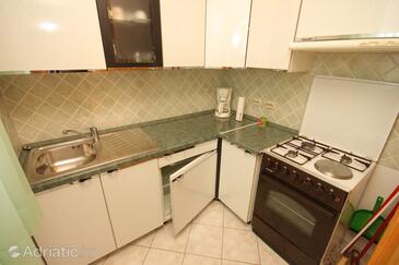 Lejligheder og værelser med parkering Bozava, Dugi otok - 8100