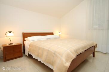 Apartments by the sea Verunić, Dugi otok - 8103