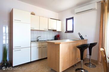 Apartments by the sea Tisno, Murter - 812