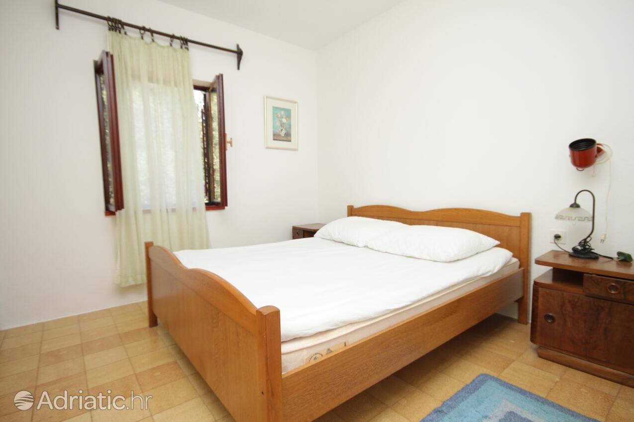 K-8126 - Alloggi privati - Casa vacanze accanto al mare Verunić, Isola Lunga - Dugi otok