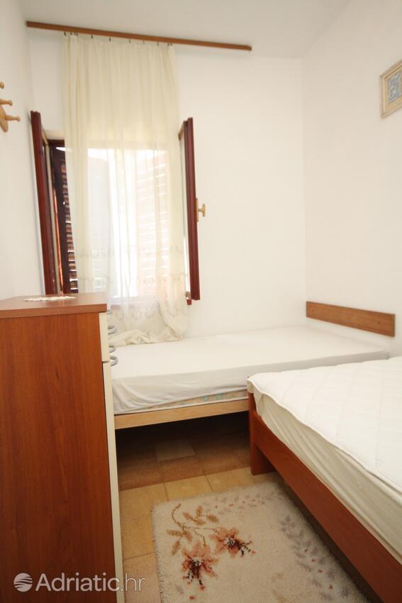 K-8126 - Alloggi privati - Casa vacanze accanto al mare Verunić, Isola Lunga - Dugi otok