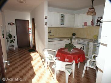 Apartments by the sea Tisno, Murter - 814