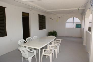 Apartmány s terasou Tisno, Severní Dalmácie