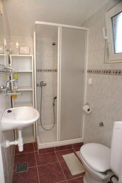 Apartmány s terasou Tisno, Severní Dalmácie