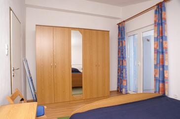 Apartmány s terasou Tisno, Severní Dalmácie