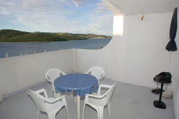 Apartmány s terasou Tisno, Severní Dalmácie