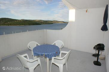 Apartments by the sea Tisno, Murter - 814