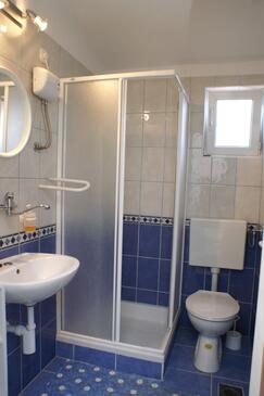 Apartmány s terasou Tisno, Severní Dalmácie