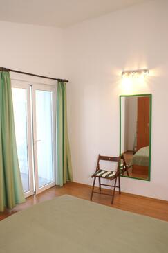 Apartmány s terasou Tisno, Severní Dalmácie