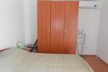 Apartmány s terasou Tisno, Severní Dalmácie