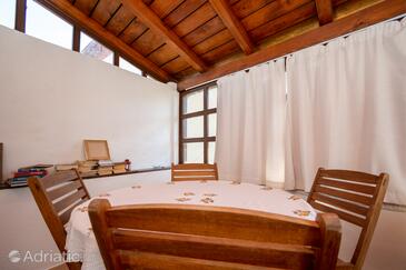 Apartmanok parkolóhellyel Preko, Ugljan - 8179