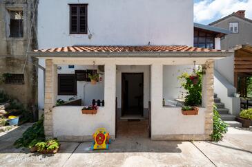 Apartments with parking space Preko, Ugljan - 8179