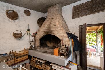 Apartmaji s parkingom Preko, Ugljan - 8179