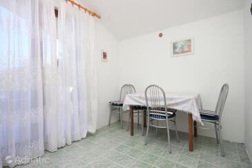 Apartments by the sea Kali, Ugljan - 8202