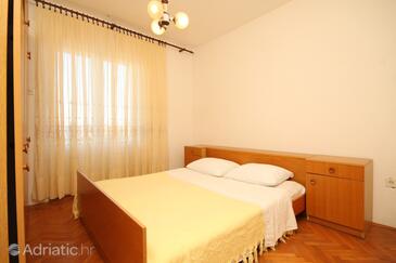 Apartmani uz more Banj, Pašman - 8205