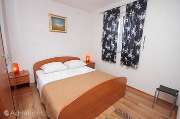 Apartments by the sea Banj, Pašman - 8206