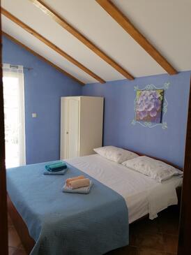 Apartments by the sea Kukljica, Ugljan - 8209