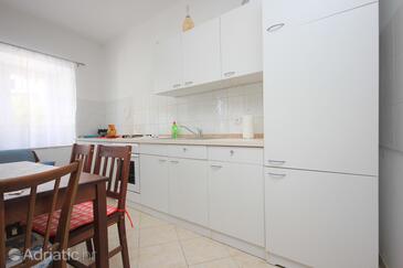 Apartments by the sea Kukljica, Ugljan - 8209