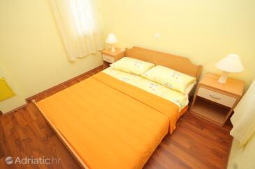 Lägenheter vid havet Pasman - 8215