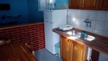 Ferienwohnungen am Meer Tkon, Pasman - 8218