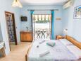 Pašman, Ložnice v ubytování typu studio-apartment, s klimatizací a WiFi.