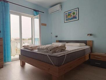 Leiligheter ved sjøen Pasman - 8219