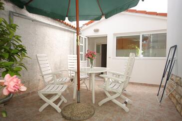 Toværelses lejlighed Preko, Ugljan (A-8232-a(