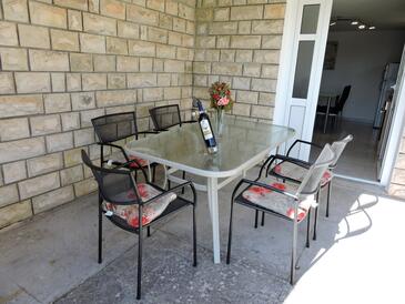 Etværelses lejlighed Preko, Ugljan (A-8232-c(