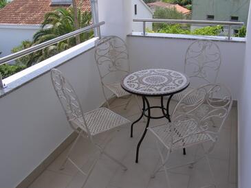 Družinski apartmaji ob morju Preko, Ugljan - 8232