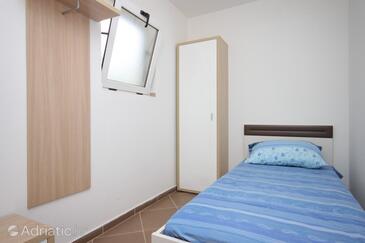 Holiday apartments Kali, Ugljan - 8233