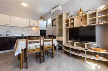 Appartementen met parkeerplaats Kukljica, Ugljan - 8238