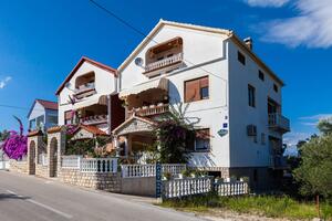 Apartmani s parkingom Kukljica, Ugljan - 8238