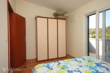 Apartments by the sea Banj, Pašman - 8242