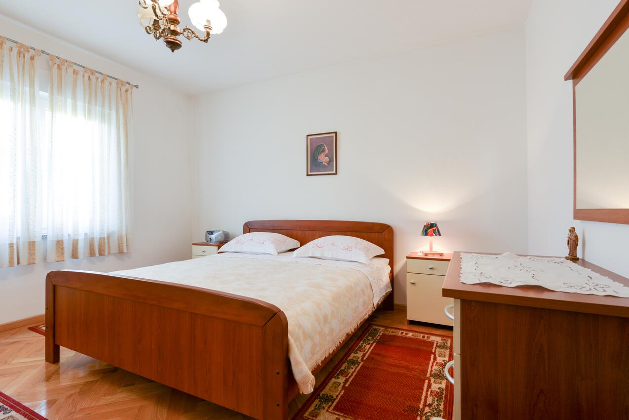 Appartamenti accanto al mare Kali, Ugliano - Ugljan - 8246