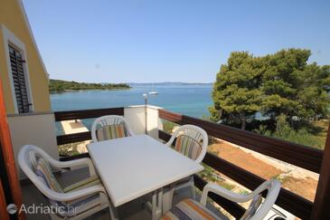 Family friendly seaside apartments Cove Kunčabok, Ugljan - 8255