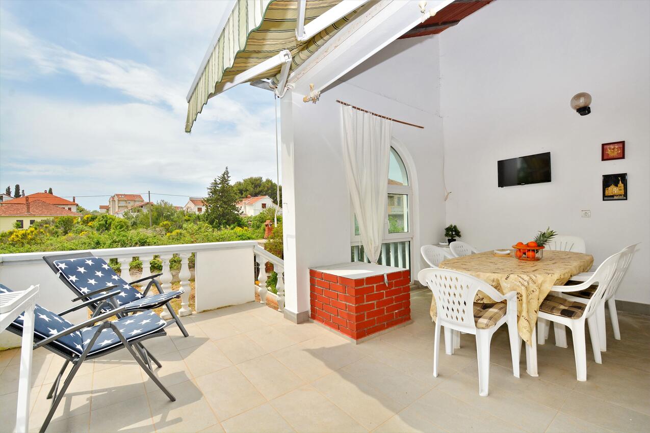 Trzypokojowy apartament Ugljan (A-8262-b)