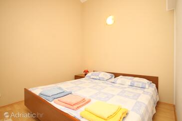 Apartamentos junto al mar Nevidane, Pasman - 8273