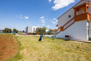 Appartamenti accanto al mare Pasman - 8274