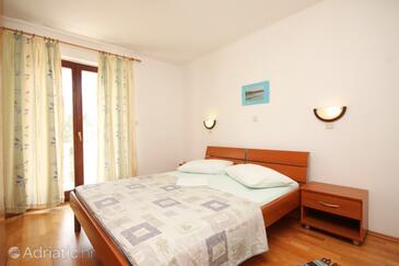 Ferienwohnungen mit Parkplatz Dobropoljana, Pasman - 8275