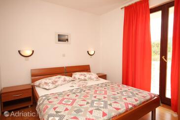 Ferienwohnungen mit Parkplatz Dobropoljana, Pasman - 8275