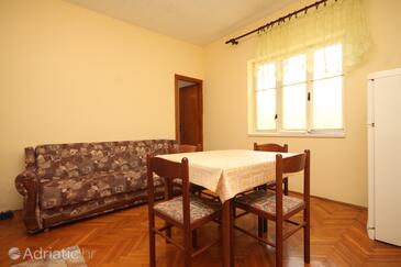 Family friendly seaside apartments Ugljan - 828