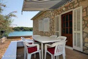 Family friendly seaside apartments Ugljan - 828