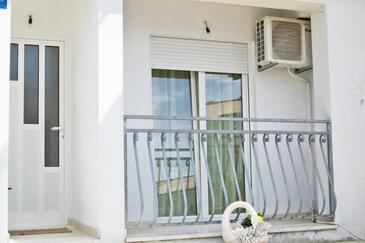 Apartamentos con parking Podstrana, Split - 8281