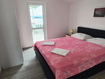 Apartments by the sea Ždrelac, Pašman - 8298