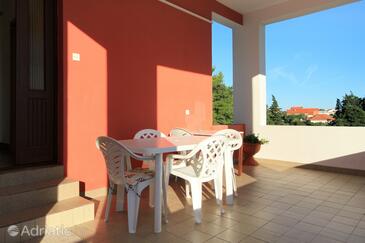 Apartments by the sea Ugljan - 830