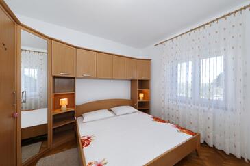 Apartmaji ob morju Tkon, Pašman - 8302