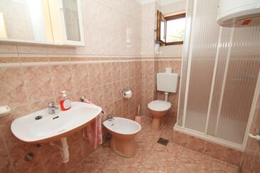 Apartments with terrace Kukljica, North Dalmatia