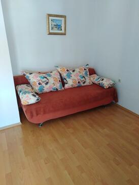 Kukljica, Camera di soggiorno nell'alloggi del tipo apartment, condizionatore disponibile, animali domestici ammessi e WiFi.
