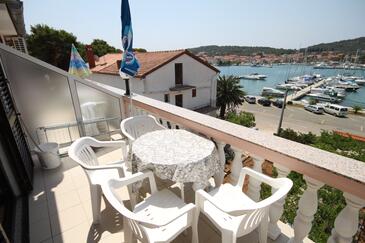 Apartments with terrace Kukljica, North Dalmatia